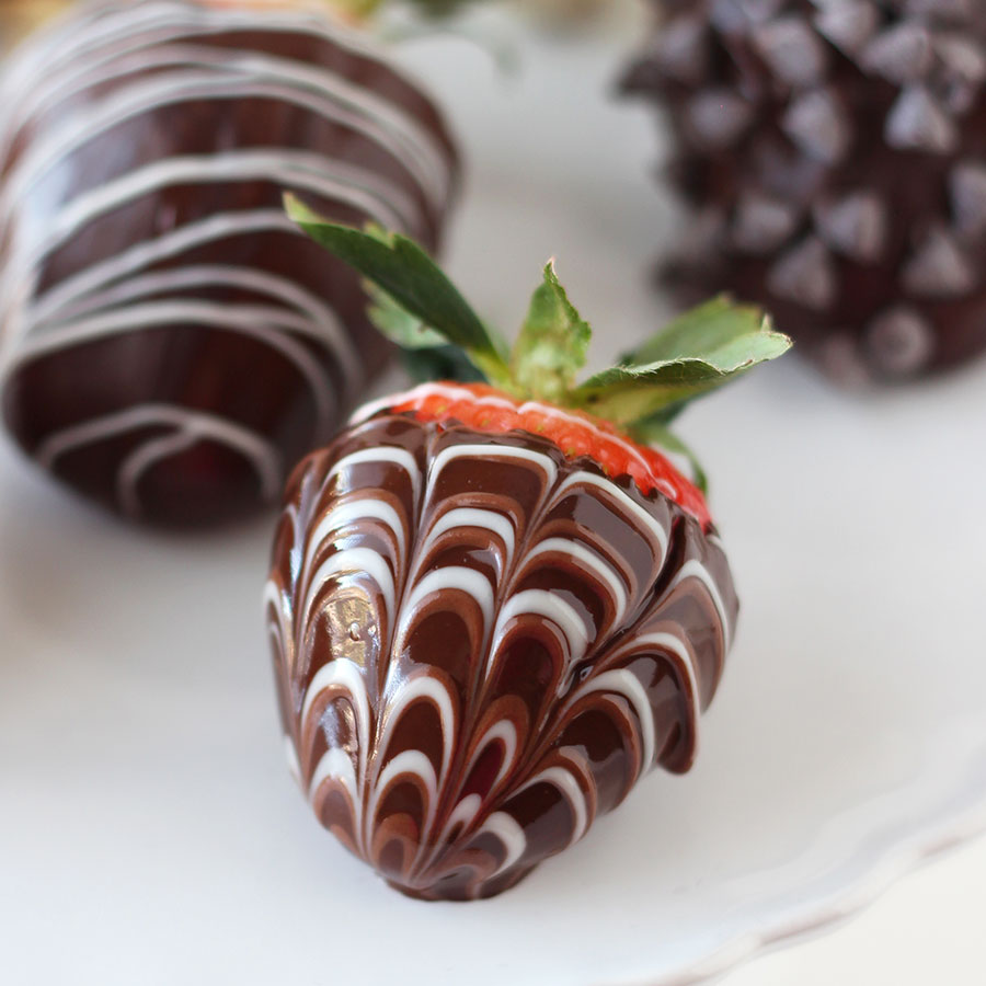 Chocolate-Covered-Strawberries-Square